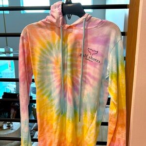 Gold shores long sleeve tie dye shirt size small